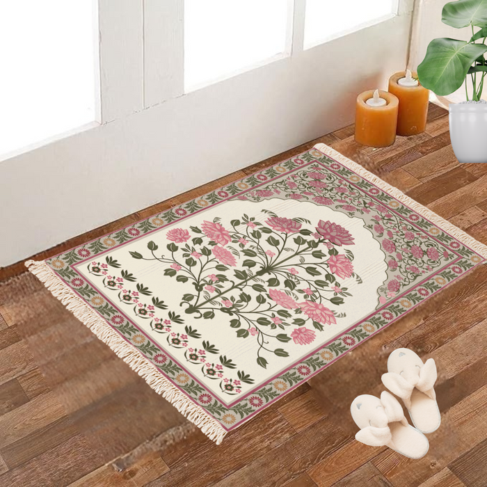 Cream Dhurrie rug with a central pink rose bouquet floral medallion, poly silk, 2x3 feet